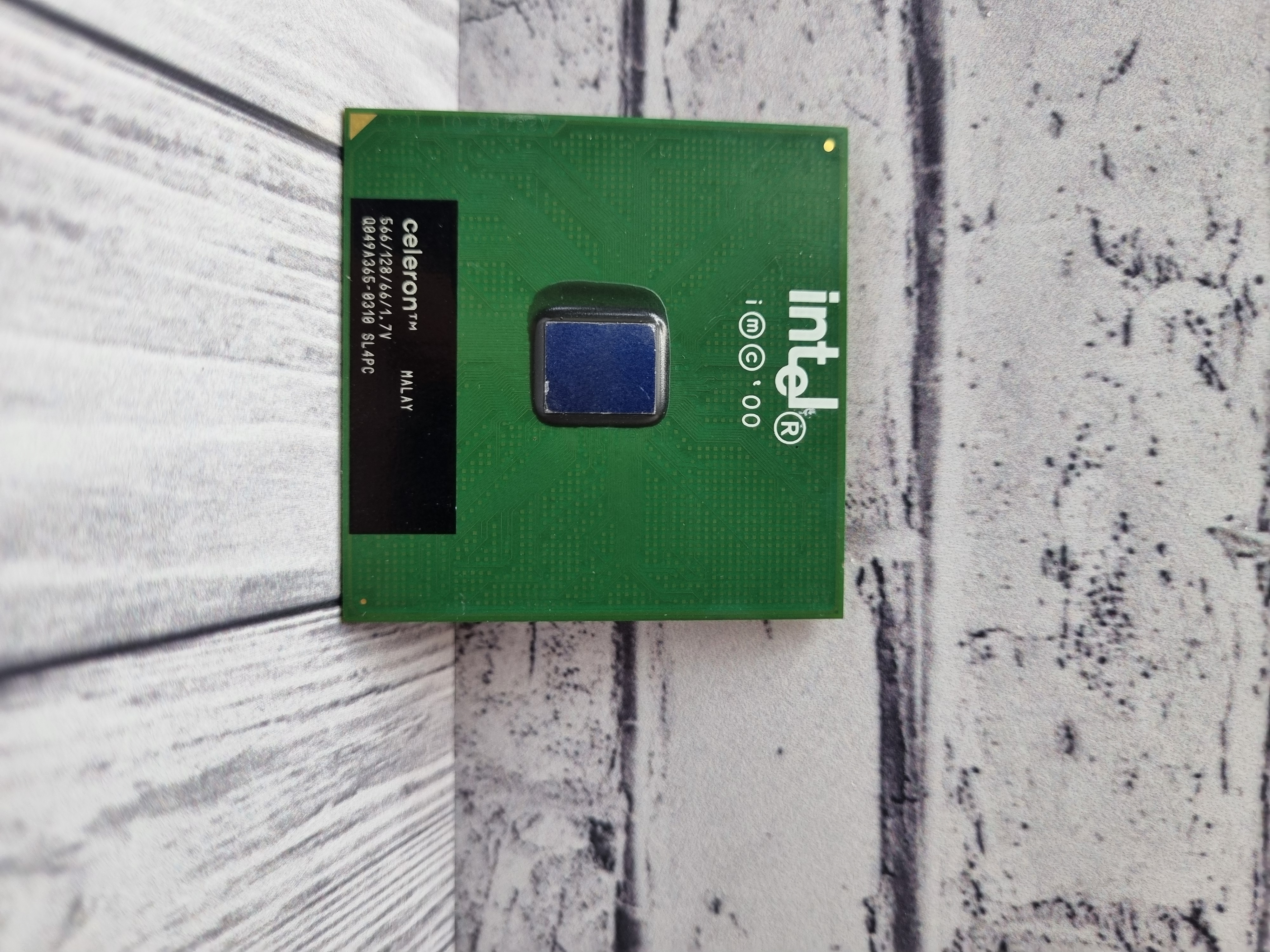 Процессор S370 Intel Celeron 566Mhz/128/66 1.7V