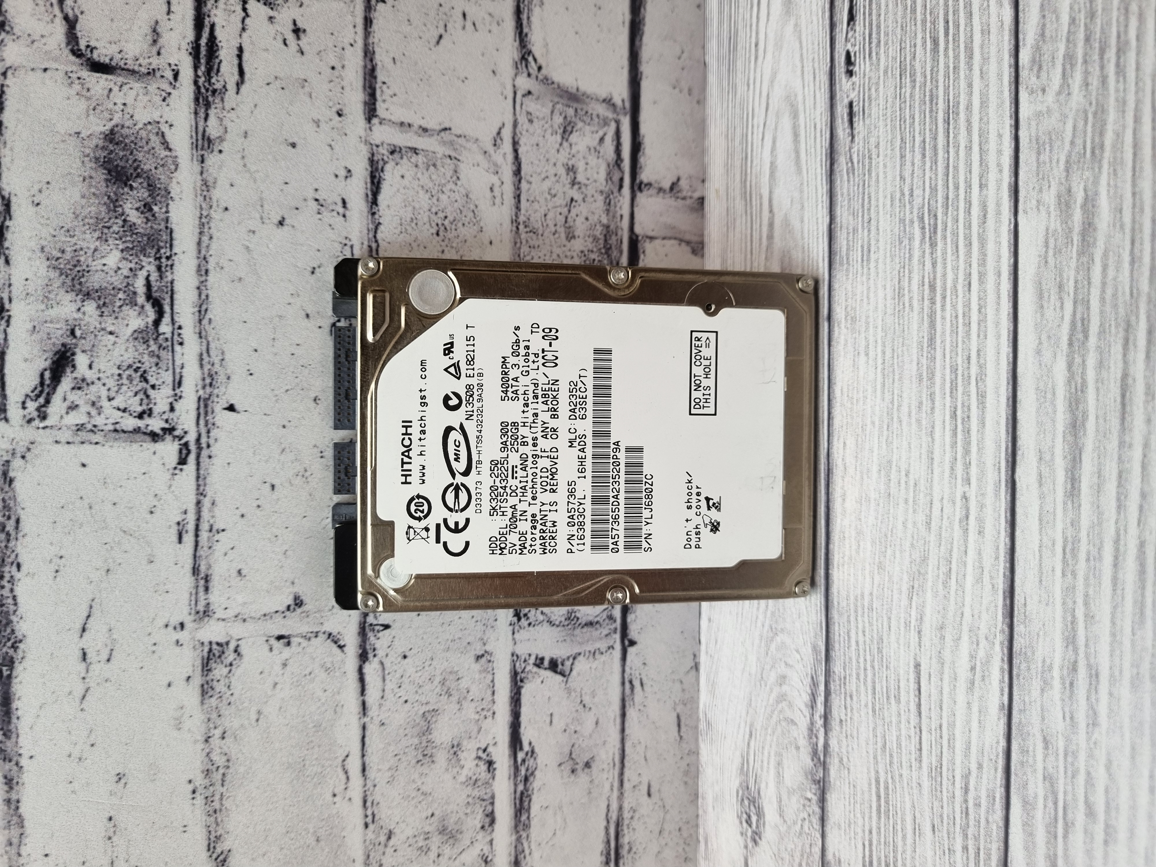 Жесткий диск для ноутбука 2,5'' HITACHI SATA 250GB
