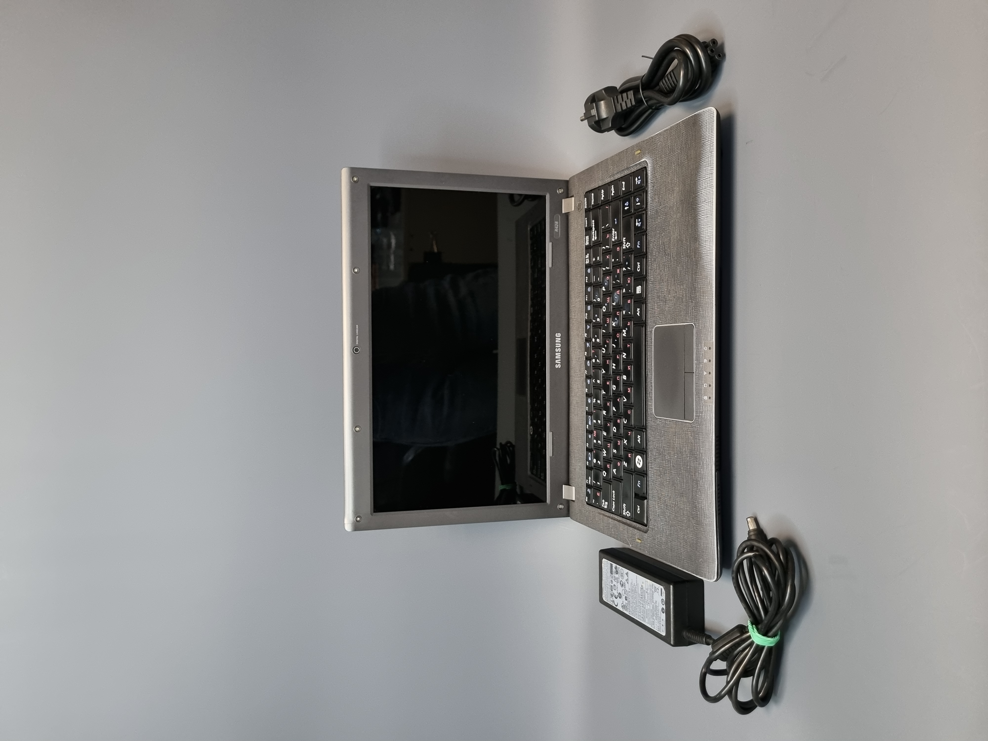 Ноутбук Samsung R428