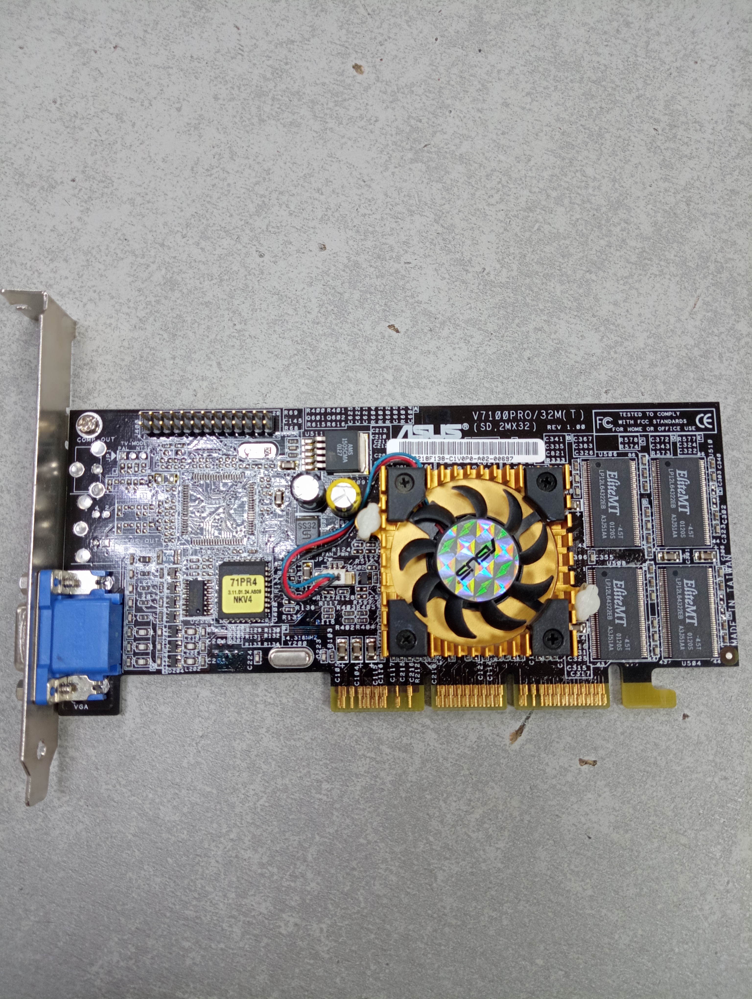 Видеокарта AGP nvidia GeForce2 MX400