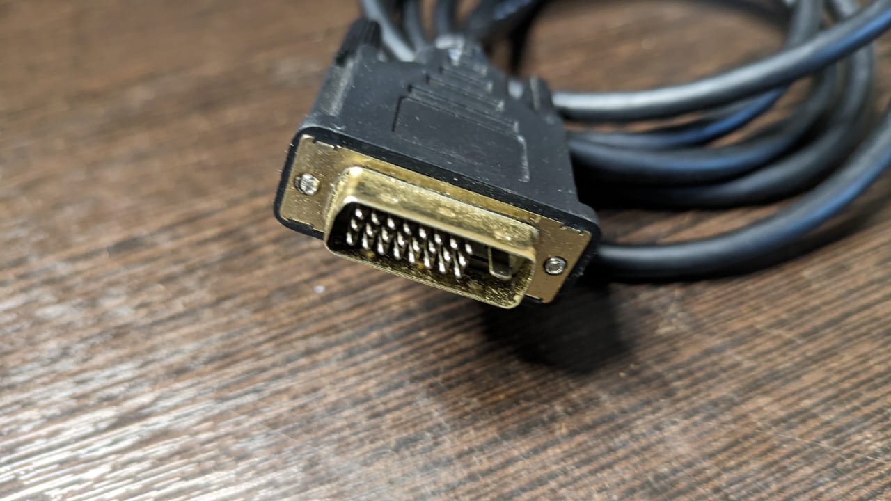 Соединительный кабель DisplayPort-DVI-D