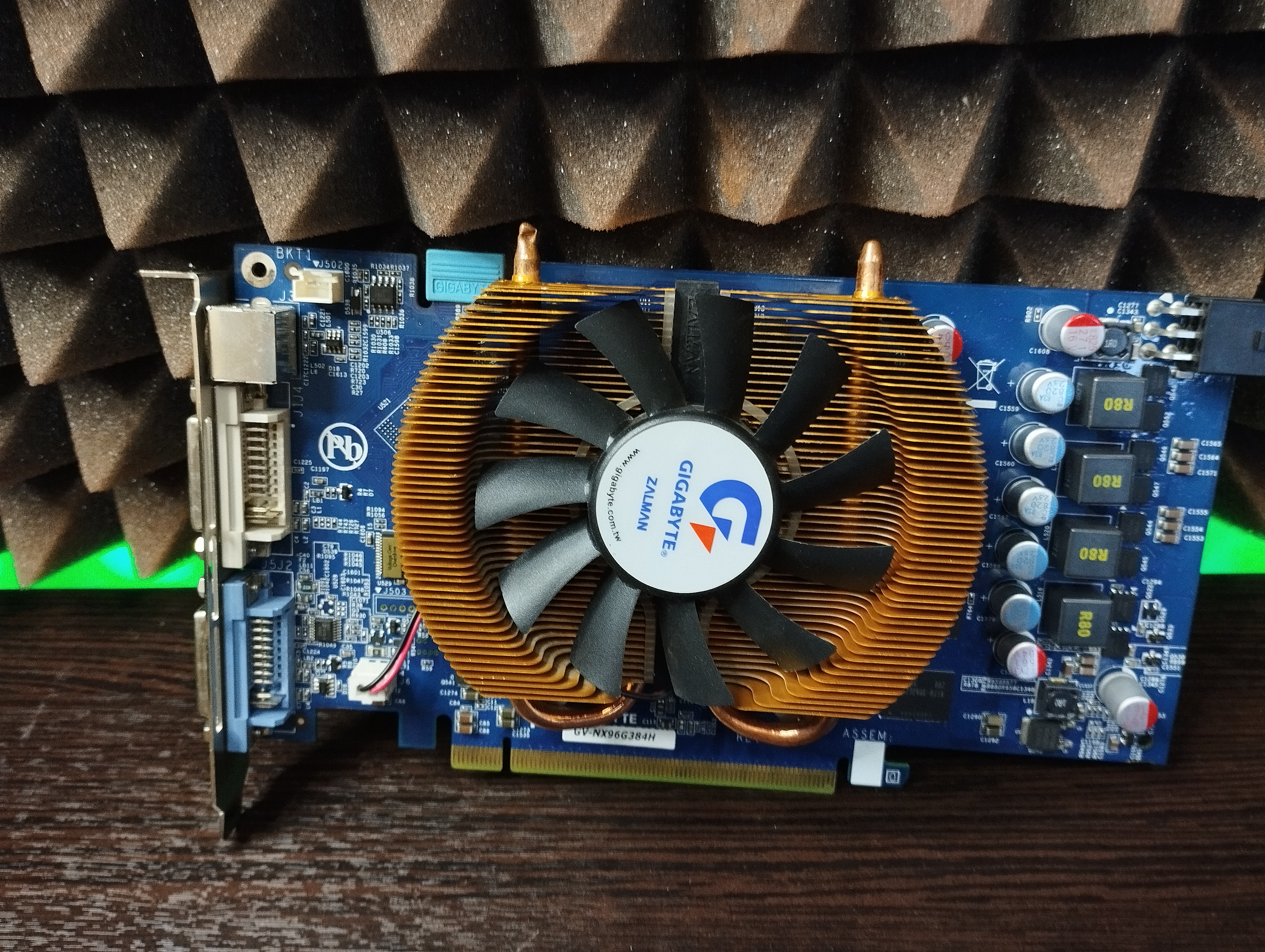 Видеокарта PCI-E Nvidia GeForce® 9600 GIGABYTE GSO