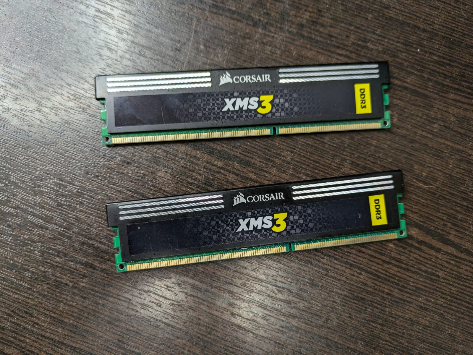 Оперативная память DDR3 8GB corsair XMS3 1600Mhz C11