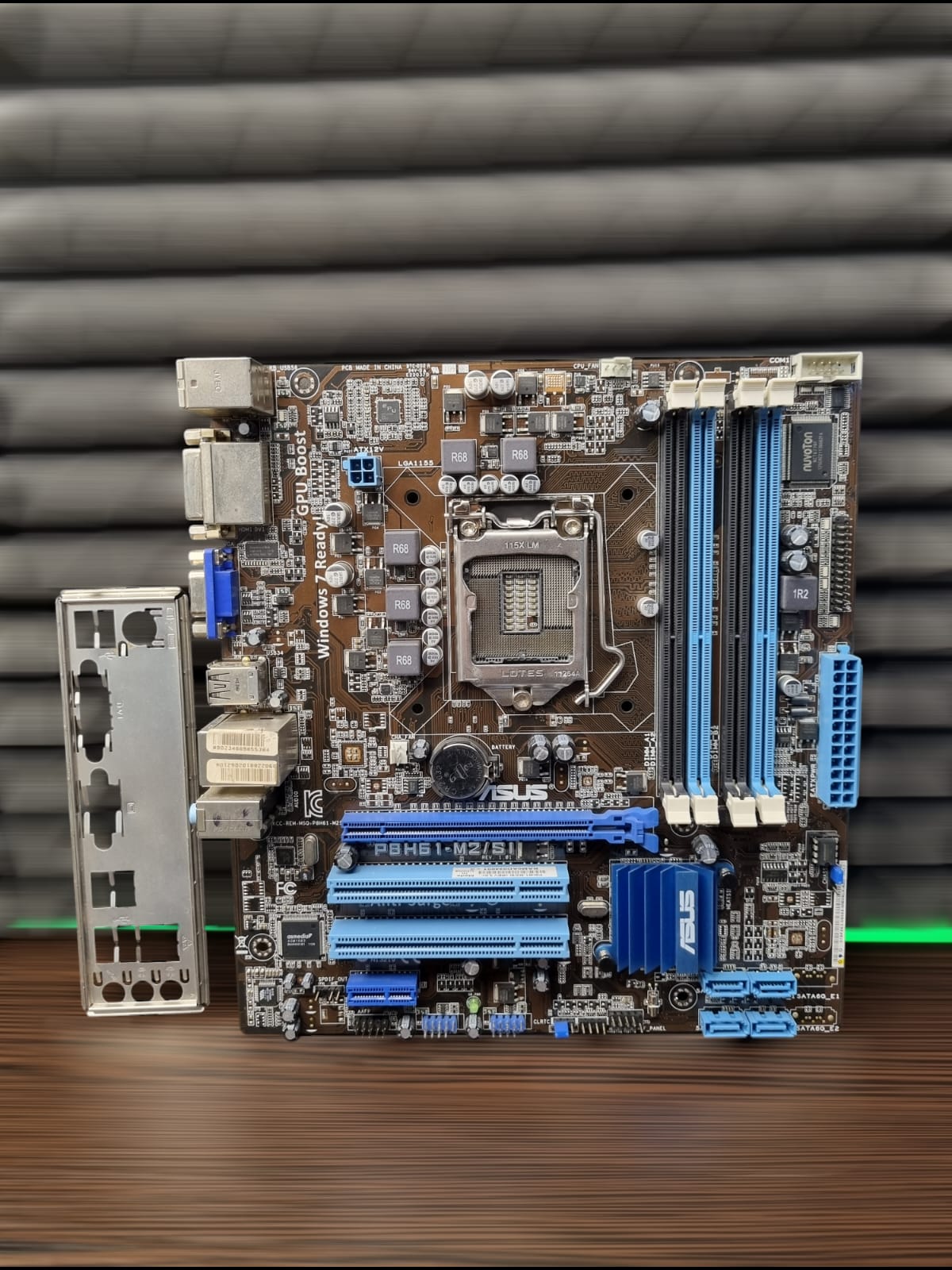 Материнская плата MicroATX  S1155 P8H61-M2/SI ASUS