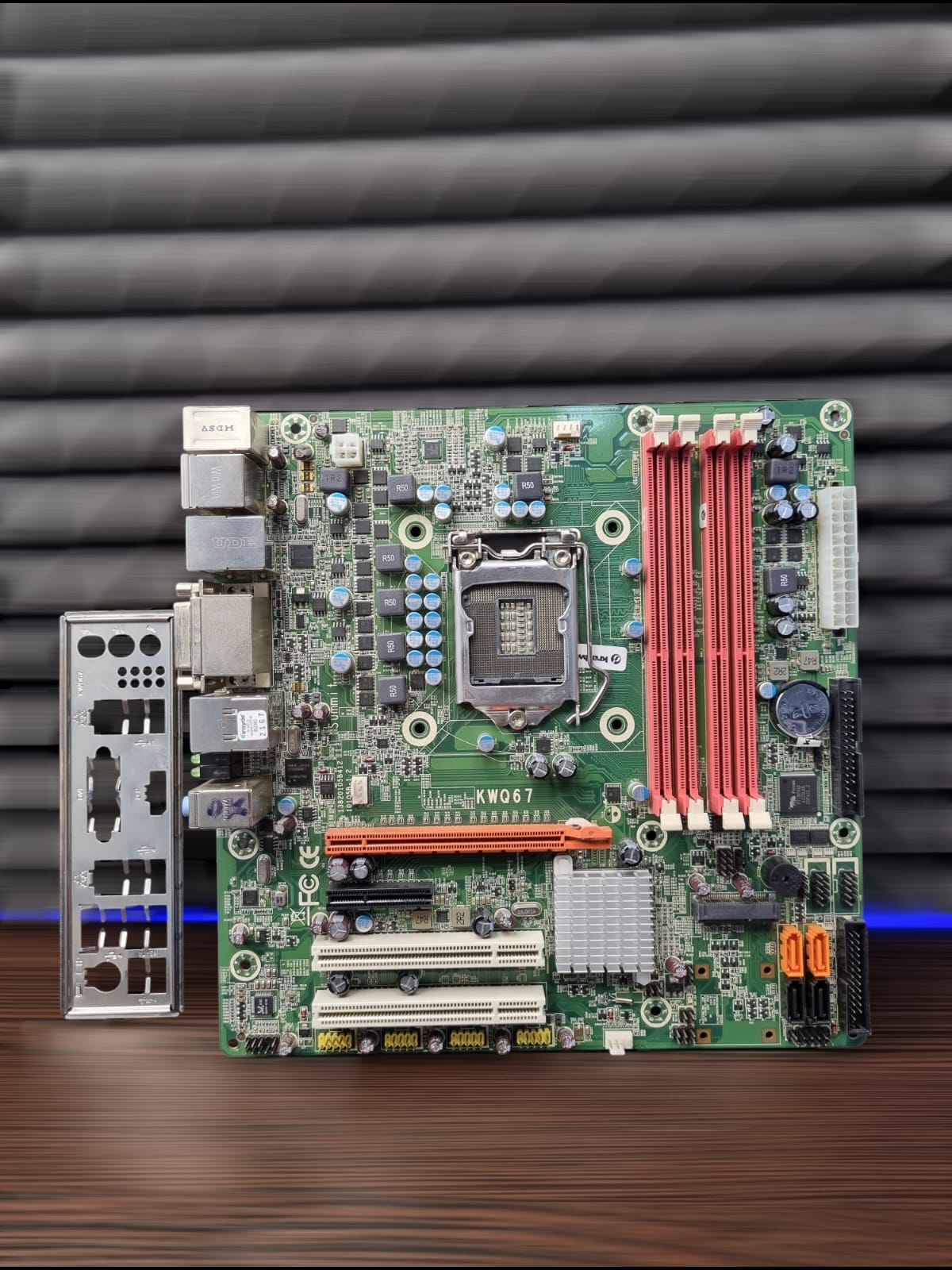 Материнская плата MicroATX S1155 Kraftway KWQ67