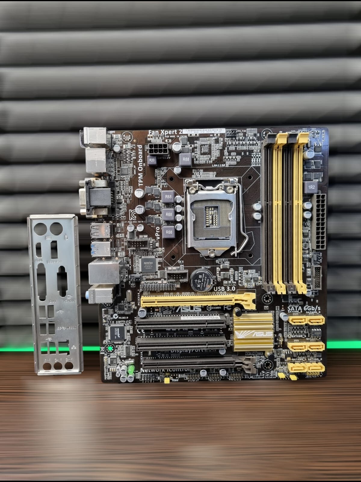 Материнская плата microATX S1150 ASUS Q87M-E