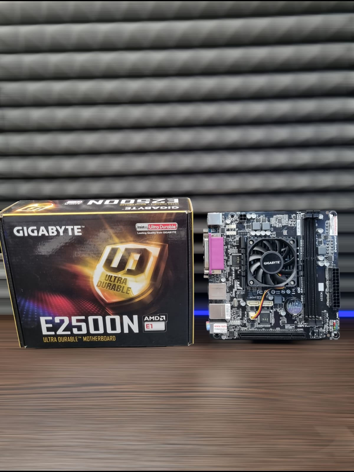 Материнская плата miniITX GIGABYTE GA-E2500N