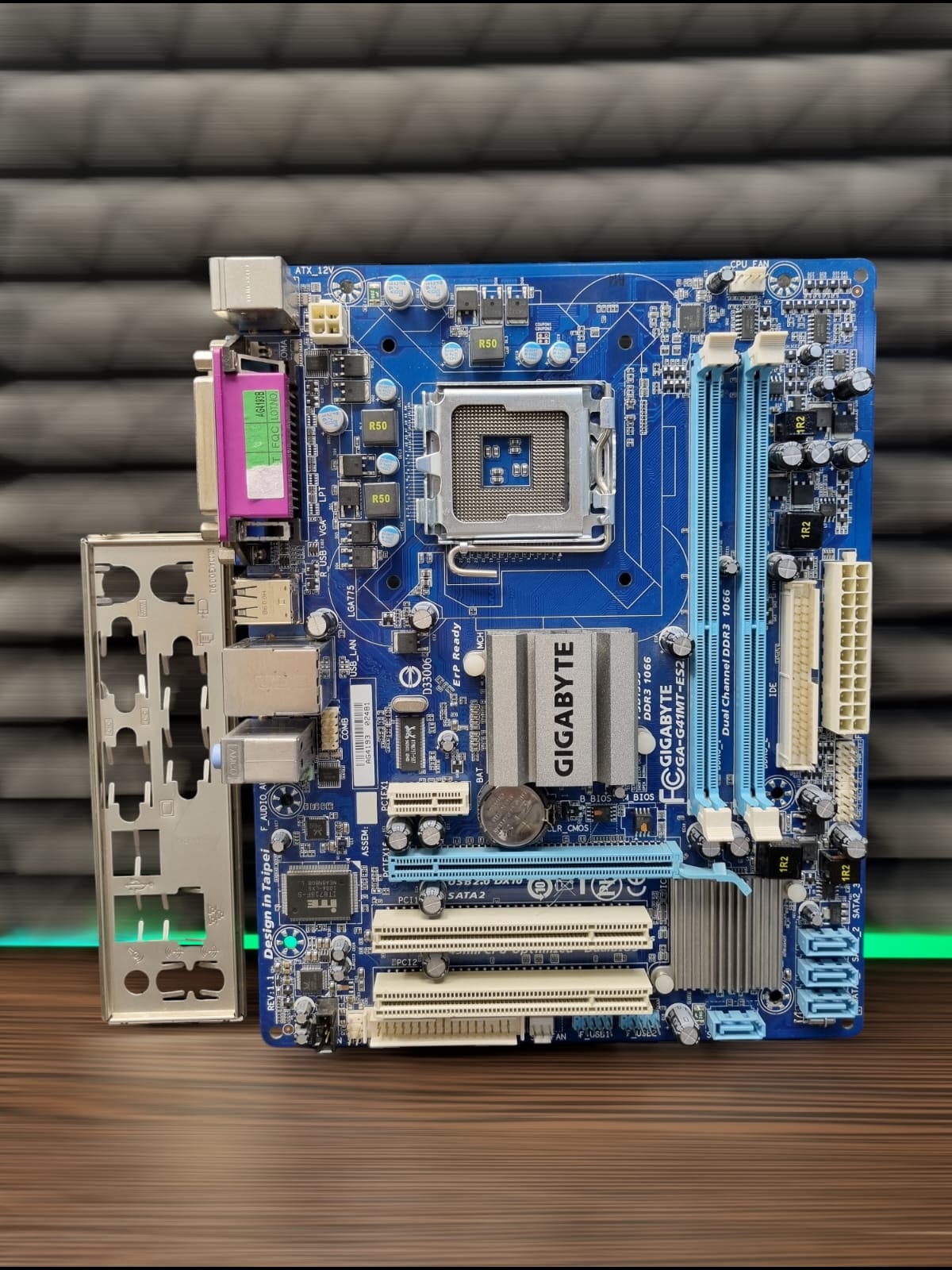 Материнская плата microATX S775 GIGABYTE GA-G41MT-ES2L