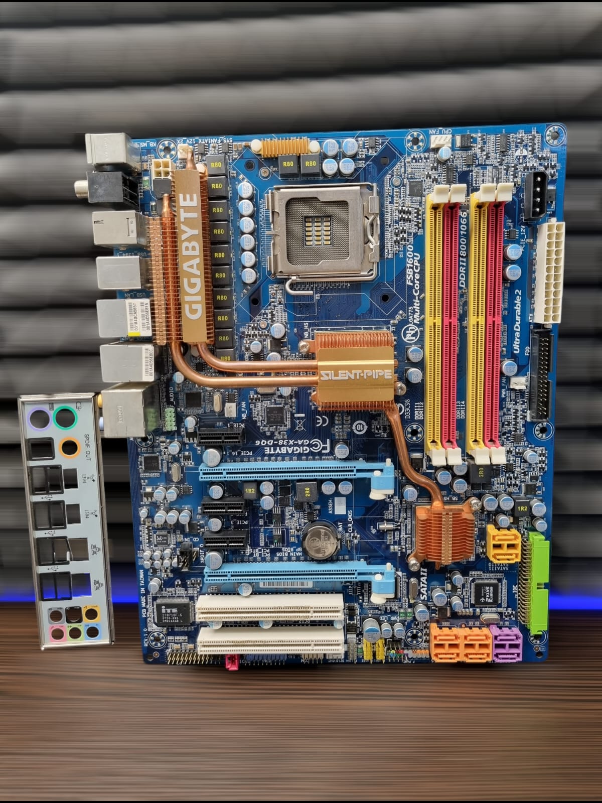 Материнская плата ATX S775 GIGABYTE GA-X38-DQ6