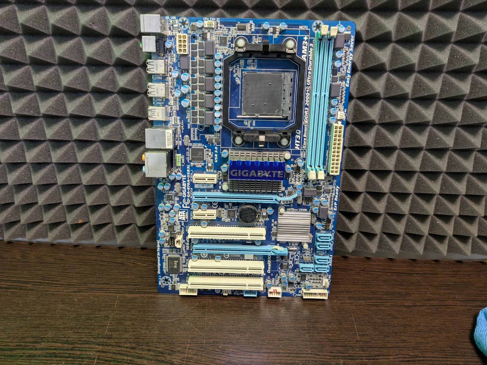 Материнская плата ATX SAM3+ Gigabyte GA-870A-USB3L