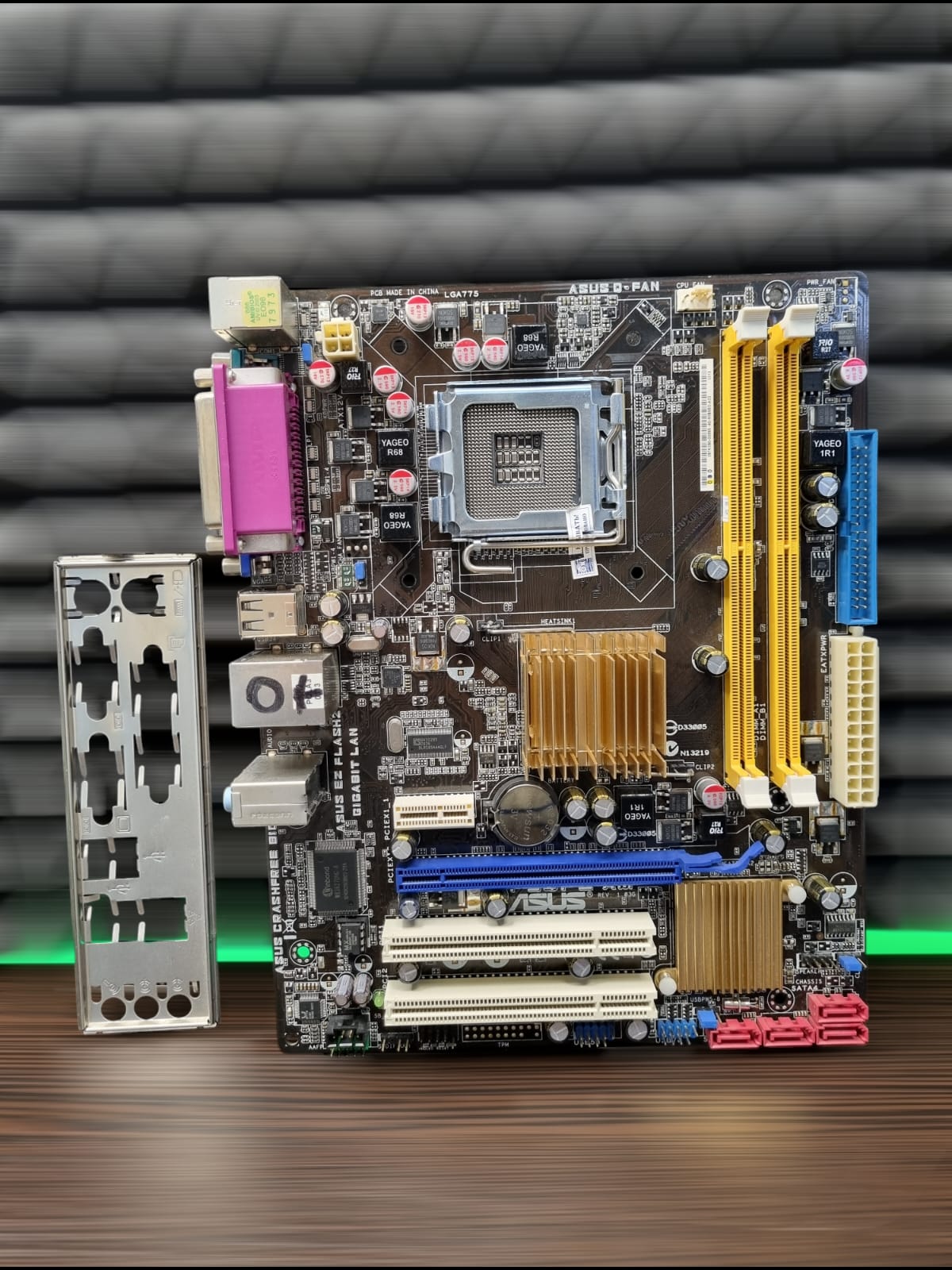 Материнская плата microATX S775 asus P5QPL-AM