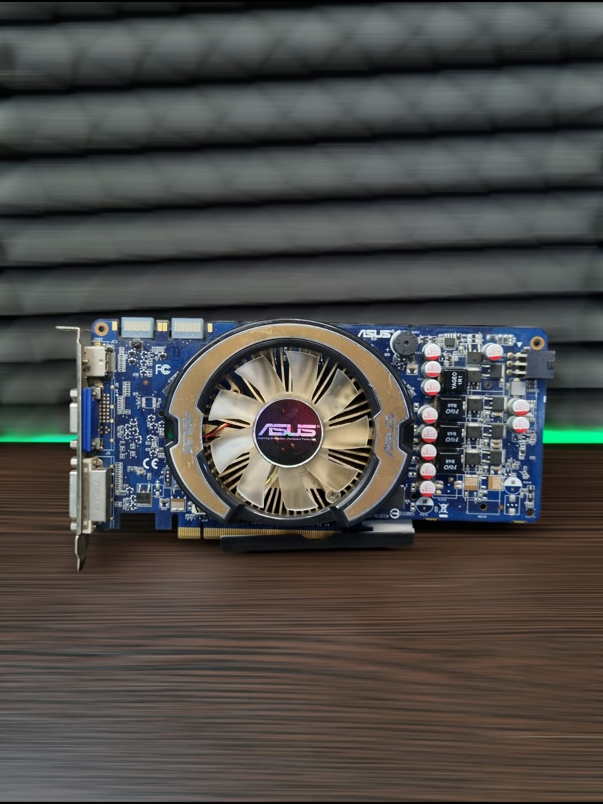 Видеокарта PCI-E Nvidia GeForce 9800GT 512MB ASUS