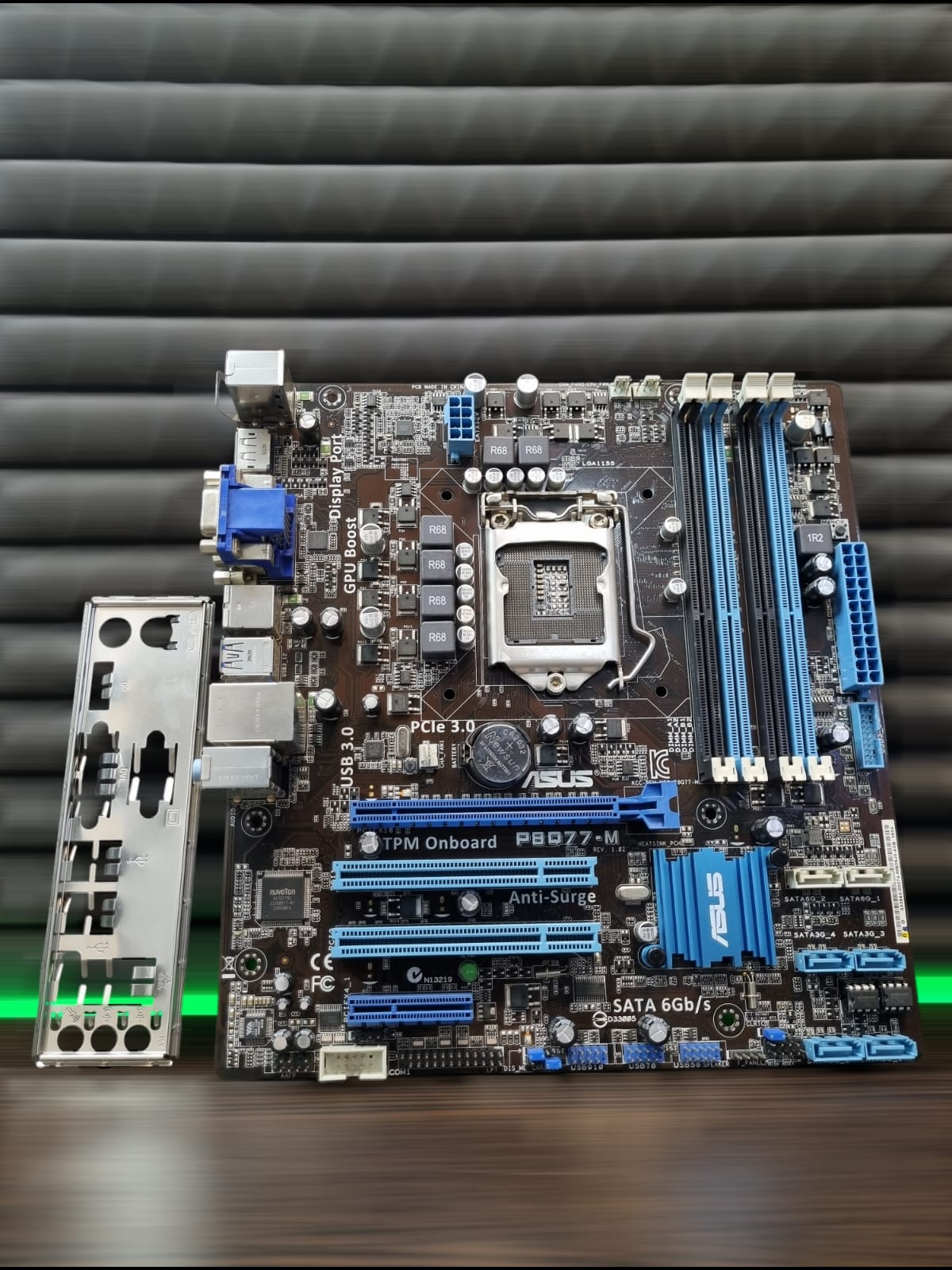 Материнская плата microATX S1155 ASUS P8Q77-M