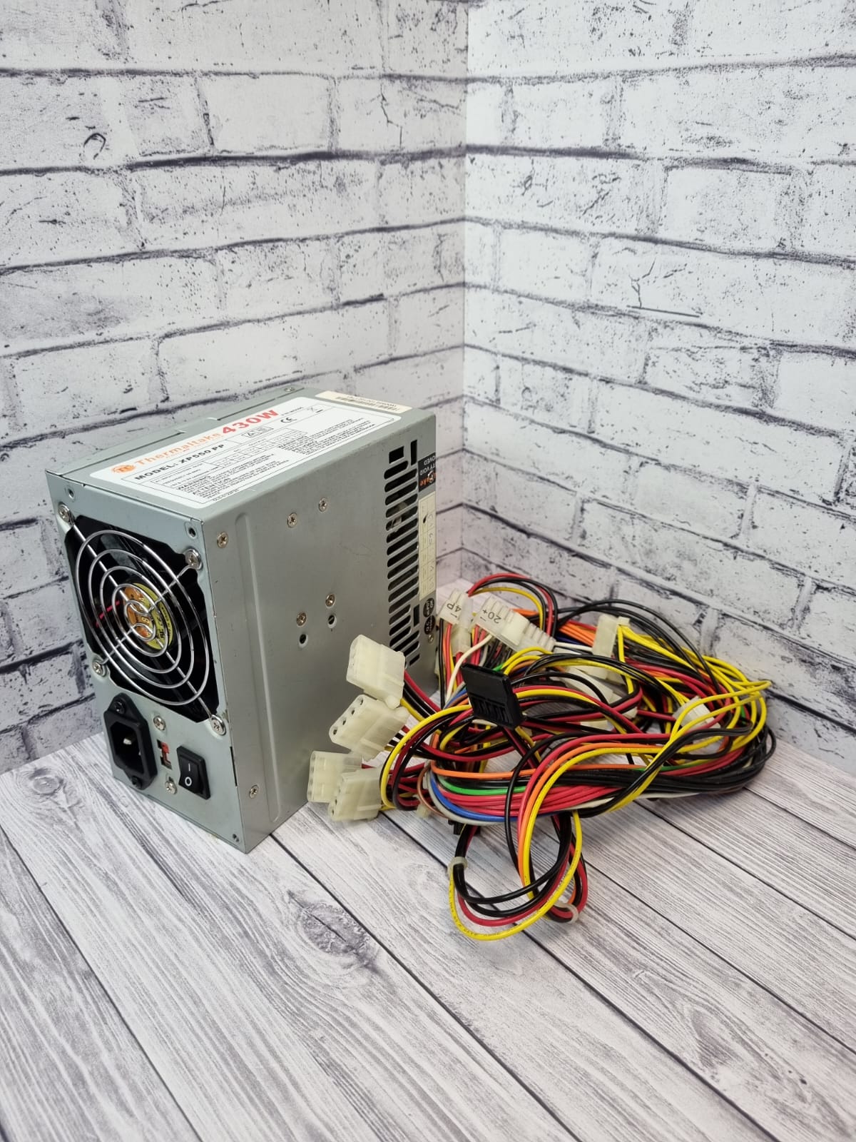 Блок питания ATX 430W Thermaltake XP550 PP