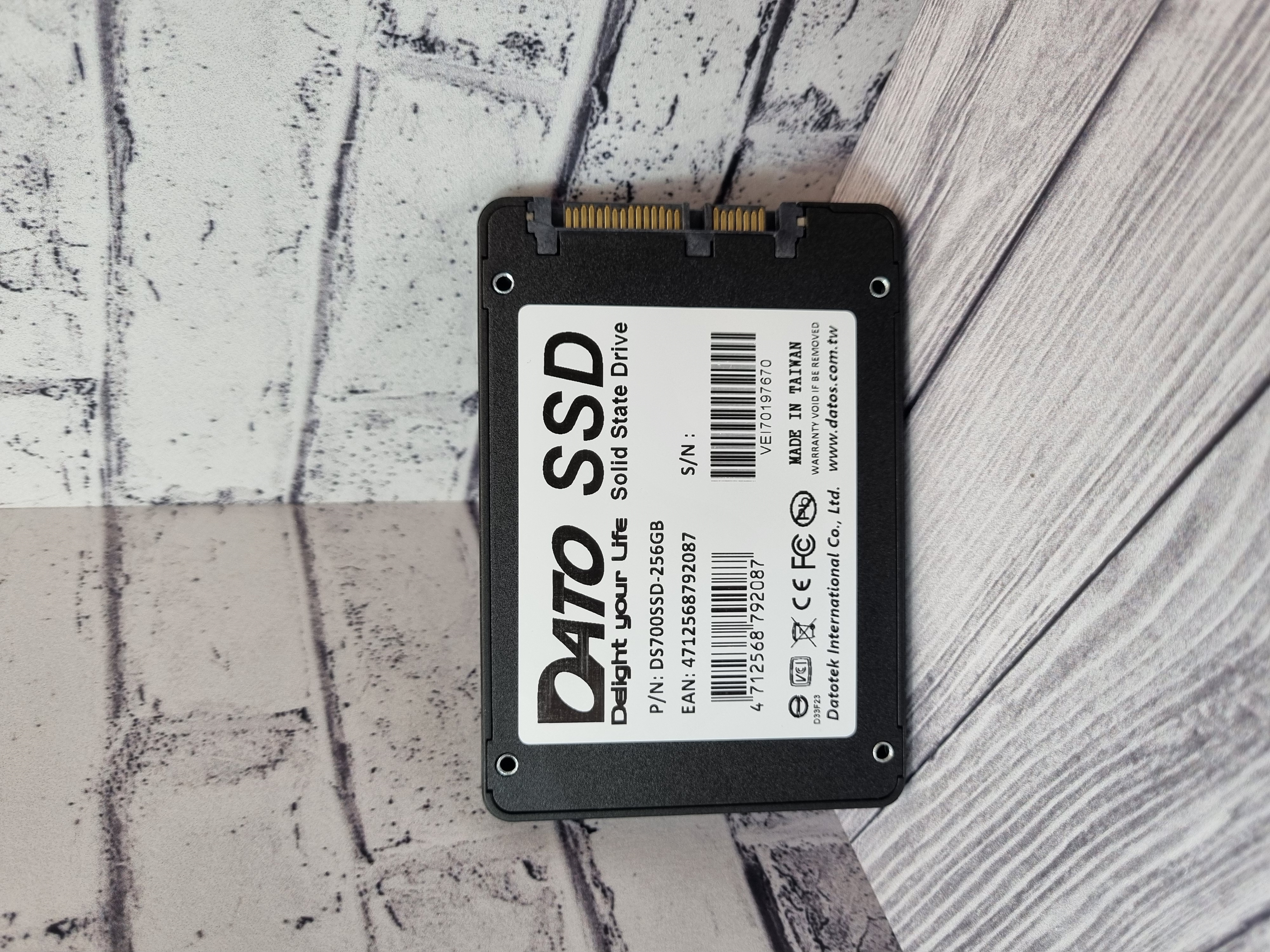 SSD- диск SATA 2,5'' 256GB DATO