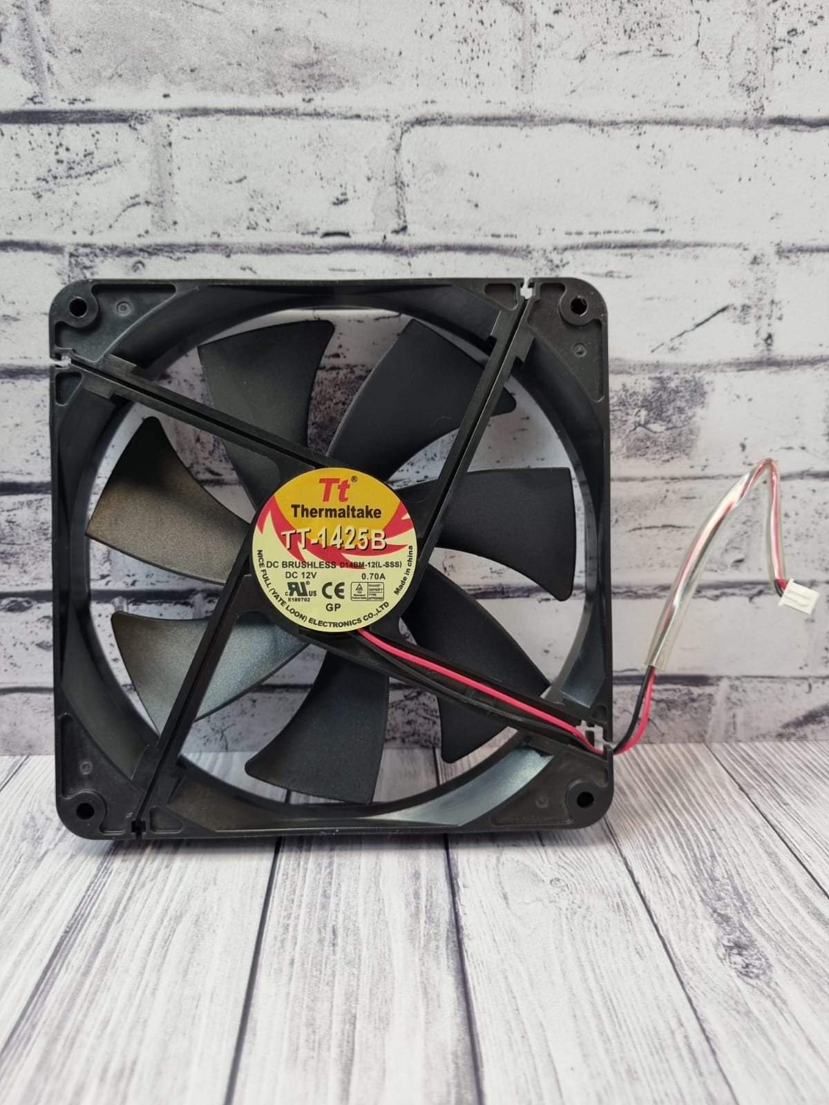 Вентилятор 140x140mm Thermalatke