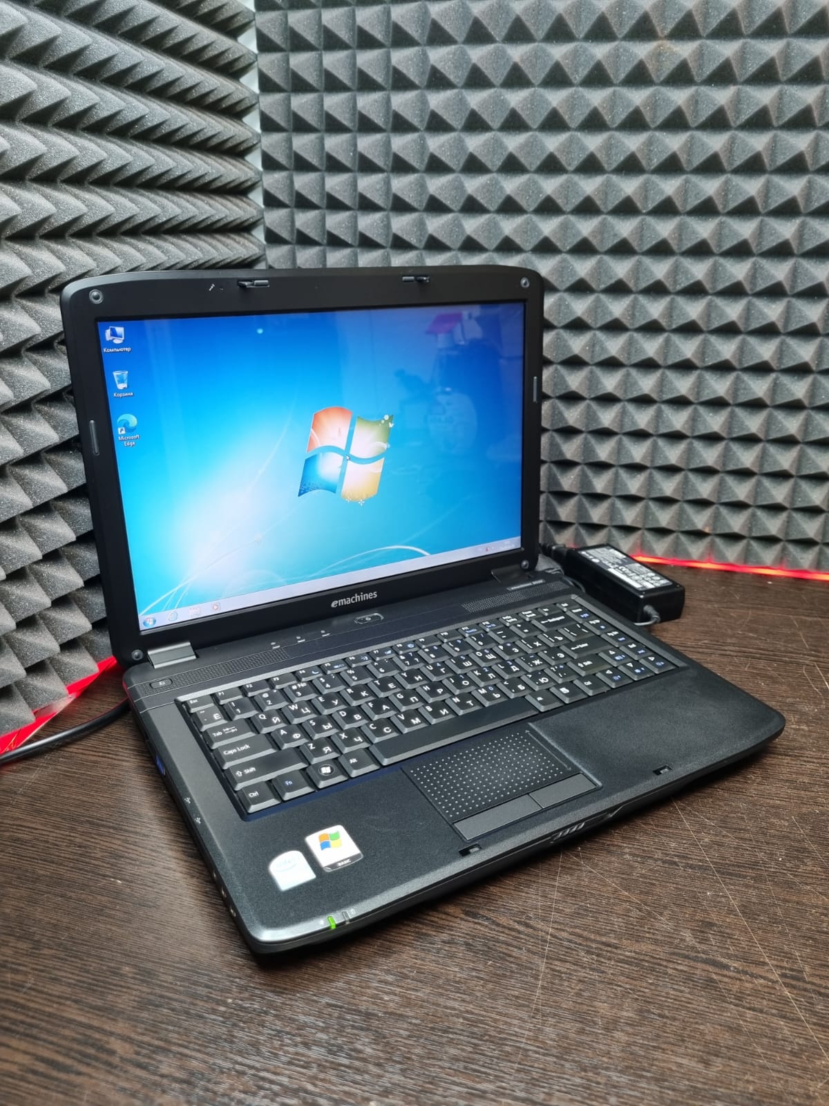 Ноутбук eMachines D520