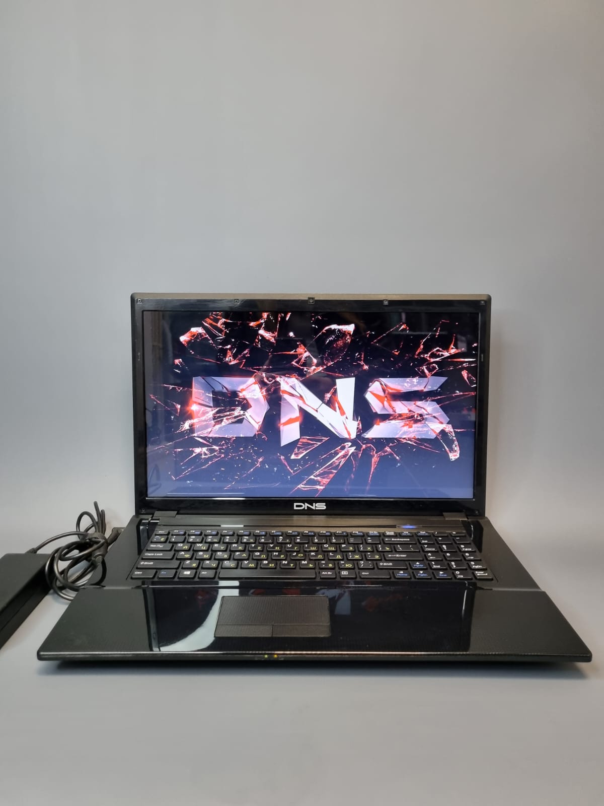 Ноутбук DNS W270EGQ