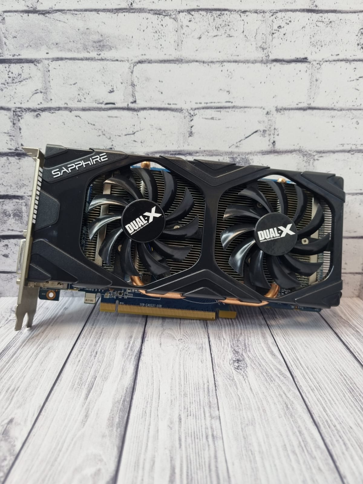 Видеокарта PCI-E AMD Radeon HD7850