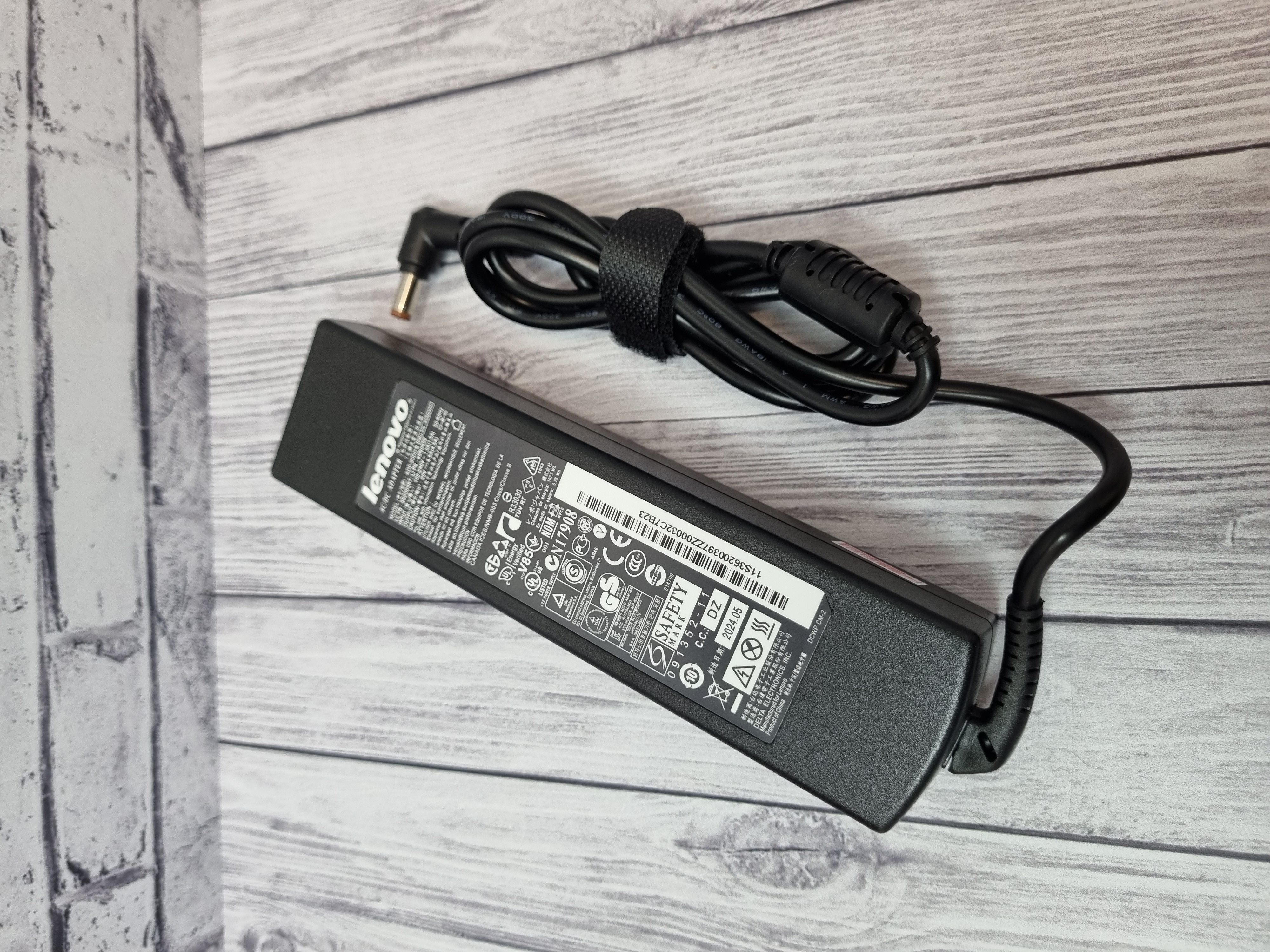 Блок питания для ноутбука Lenovo 20V 4.5A Original