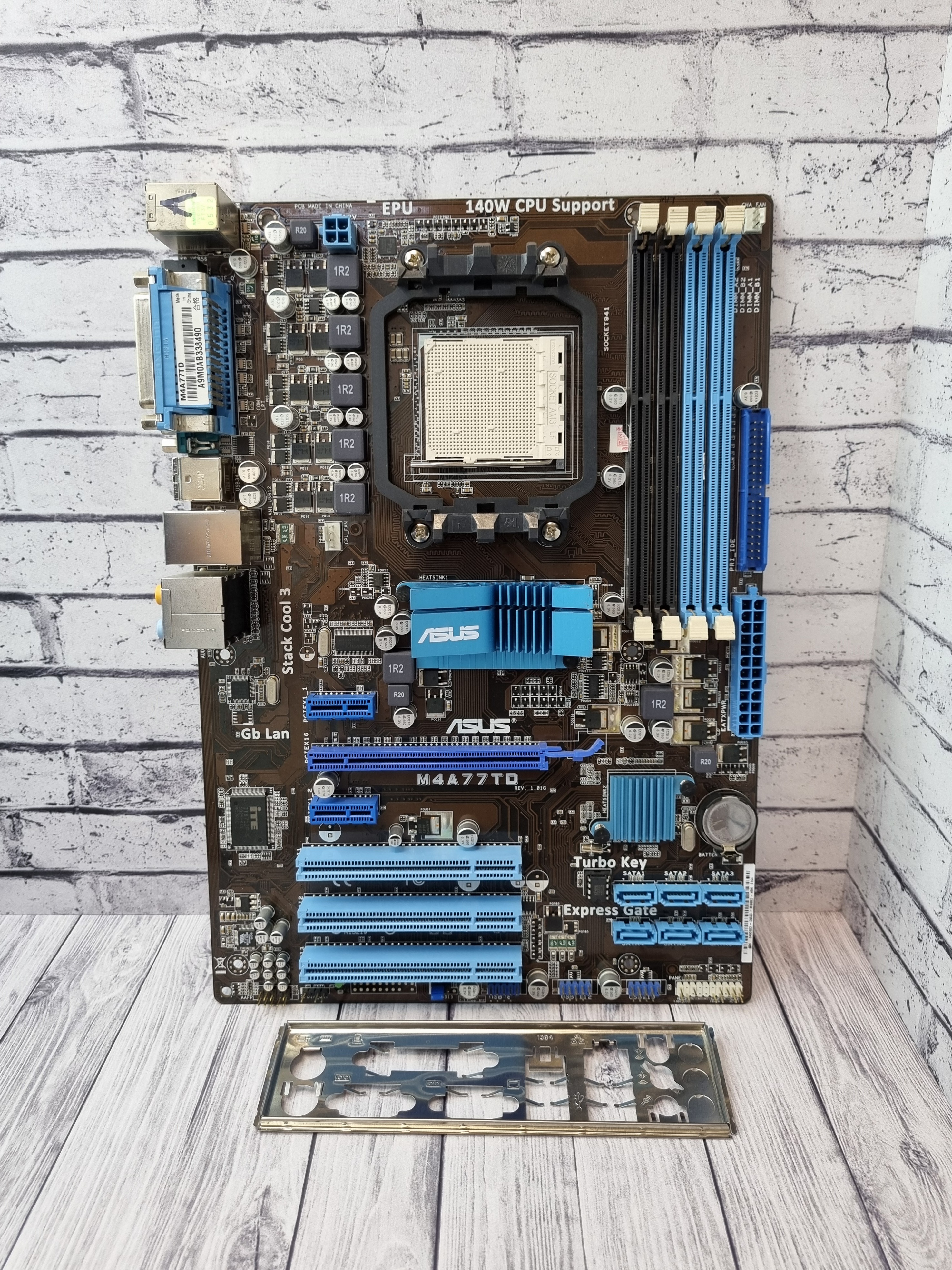 Материнская плата ATX SAM3 ASUS M4A77TD