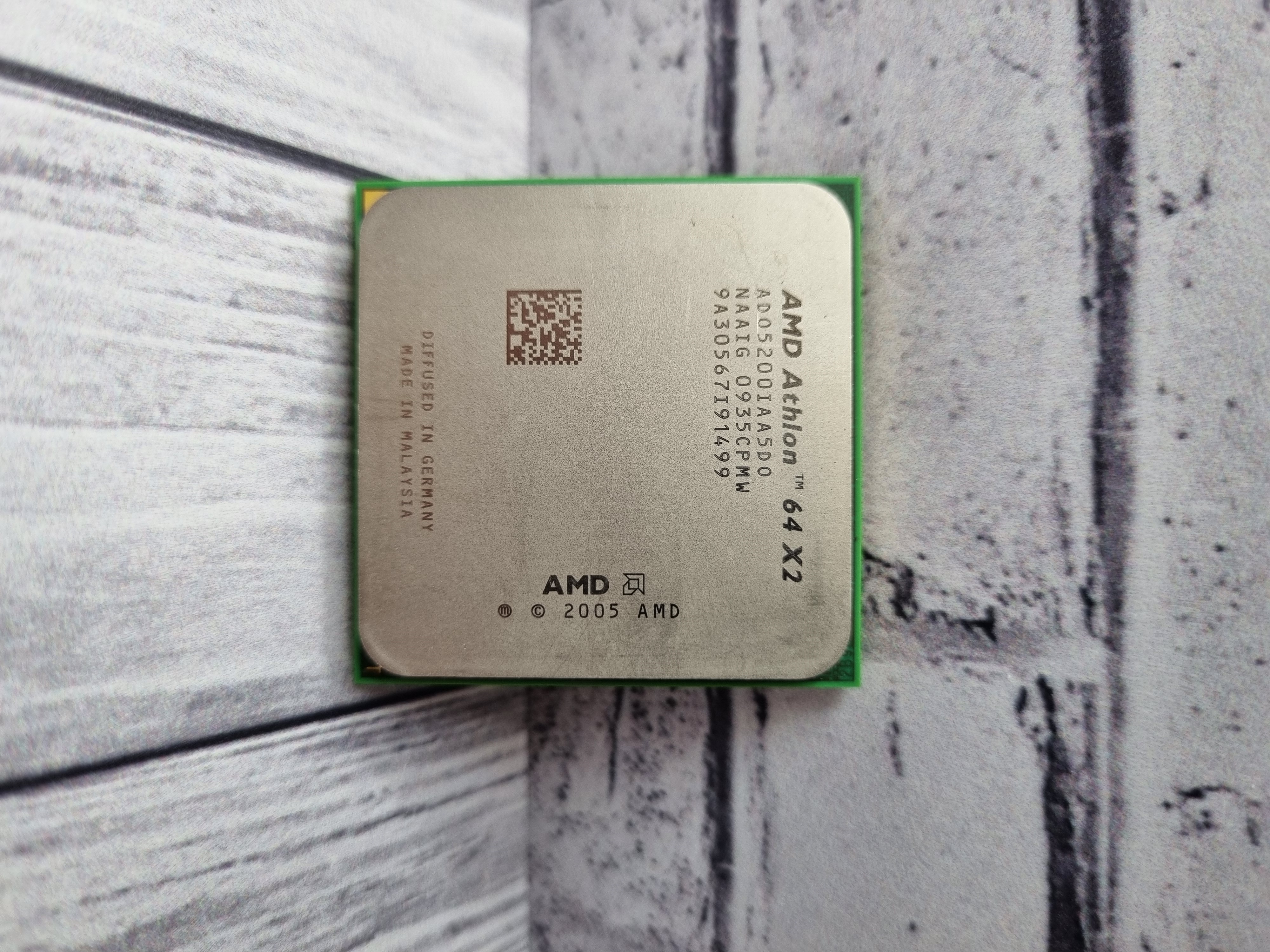 Процессор SAM2 AMD Athlon 64x2 5200+