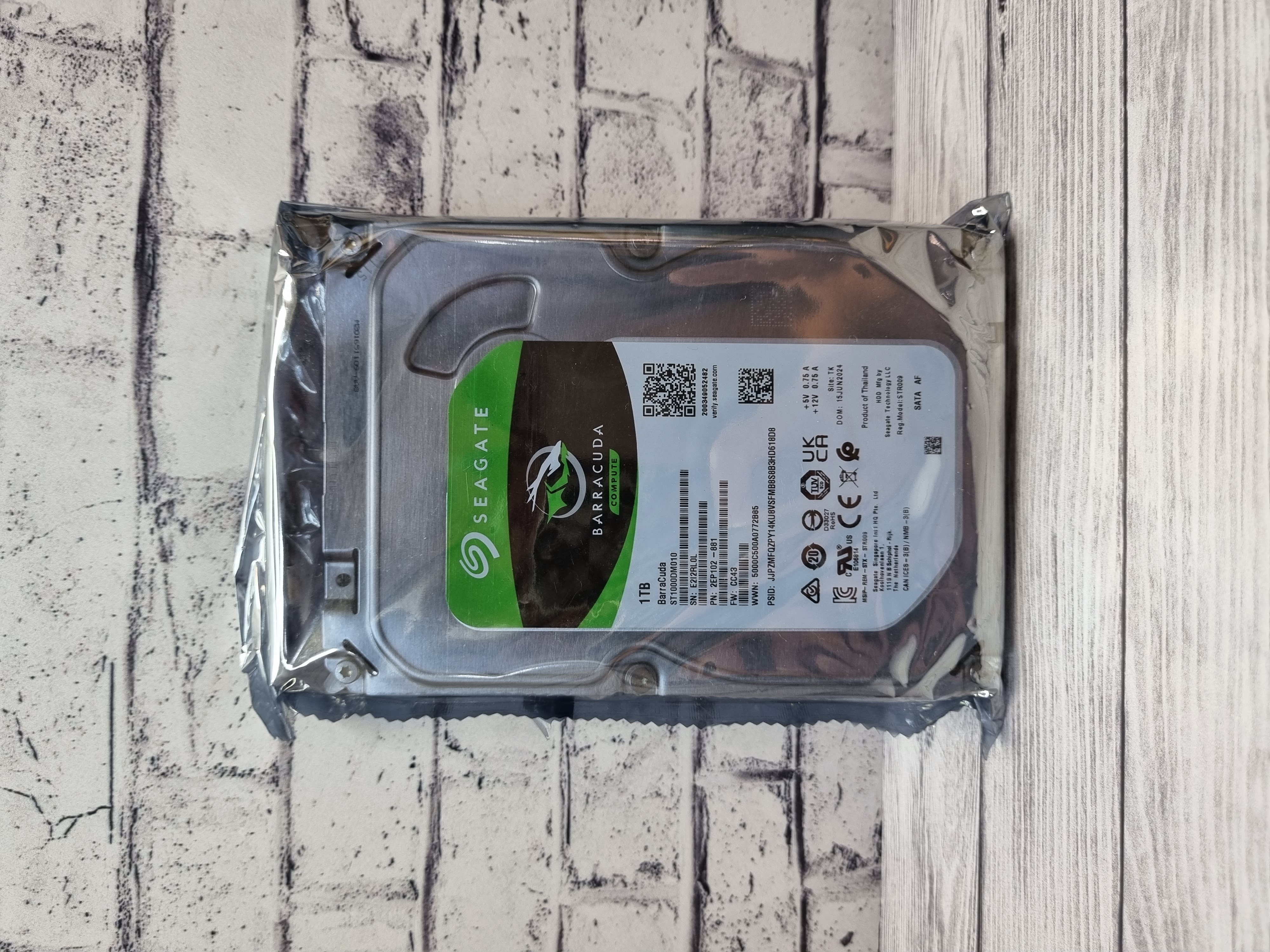 Жесткий диск SATA 1.0 Tb 3.5''  SEAGATE BARRACUDA COMPUTE